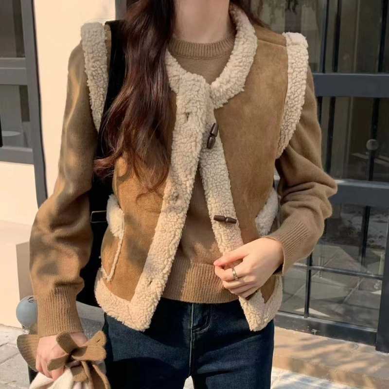 Lamb Fur And Fur All-matching Cute Anti-aging Horn Button Vest