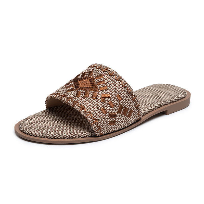 New Embroidered Flat Women's Slippers For Casual Outerwear