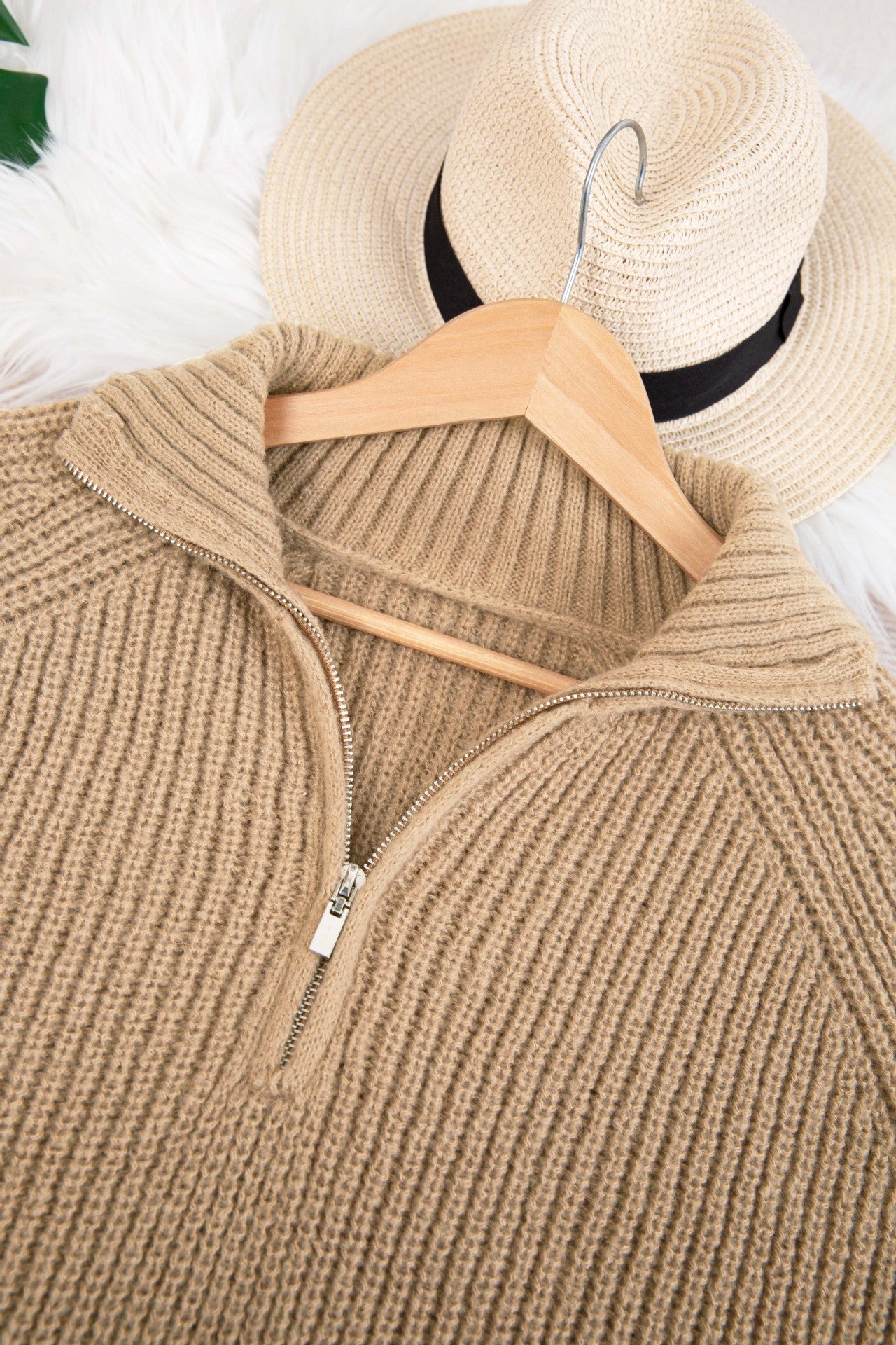 Half Open Placket Zipper Pullover Knitted Top