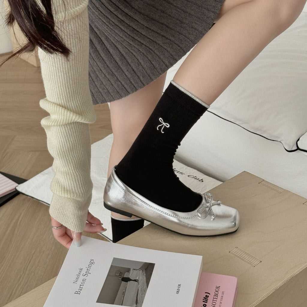 South Korea Ins Wear Blogger Color Block Embroidery Bow Bunching Socks