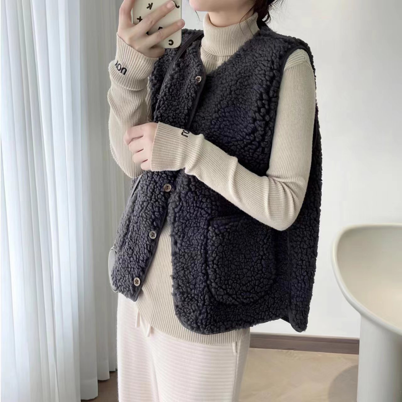 Lamb Wool Vest Women's Short Fur Vest Particle Plush Waistcoat Jacket
